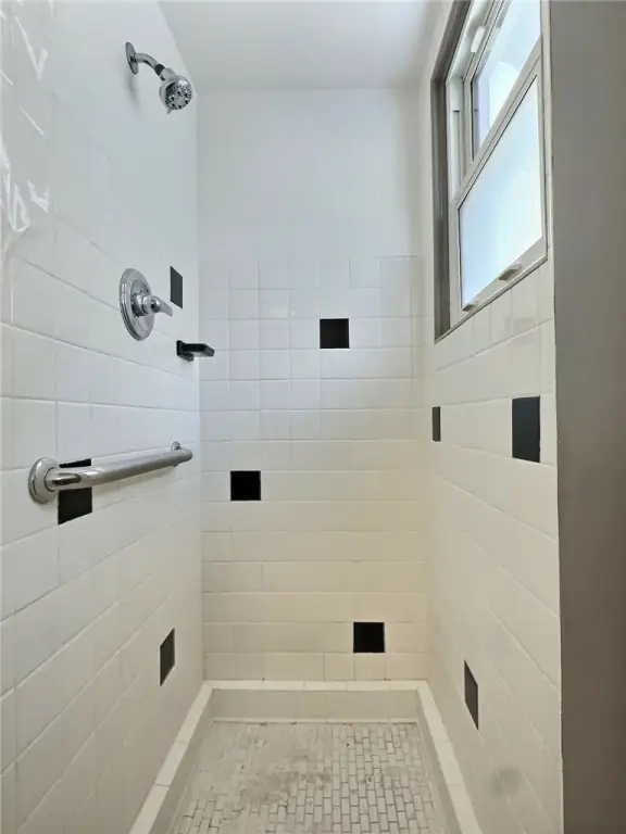 Picture 30