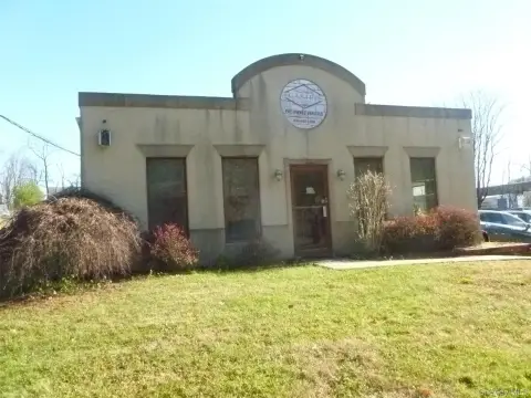 Marlboro Commercial Building on 9W