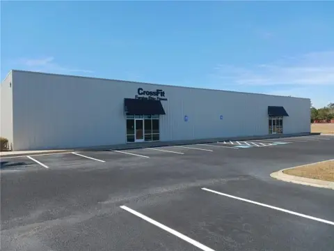 Brunswick Warehouse with Drive-In Door