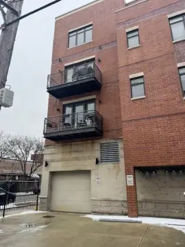 Indoor Parking Space in Chicago