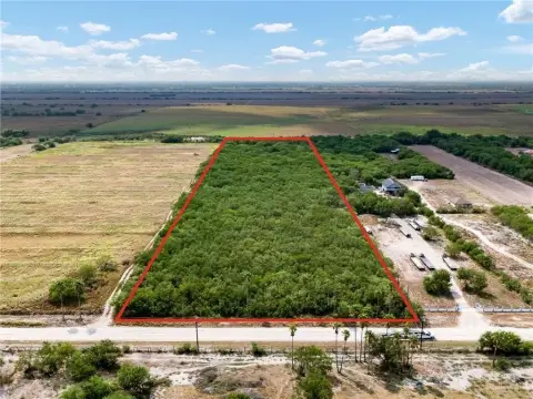 Versatile 10-Acre Tract in Mission