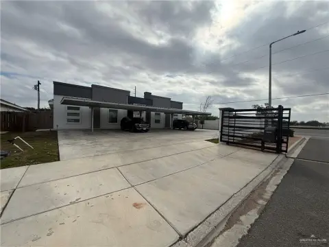 Edinburg Quadruplex: Income Opportunity