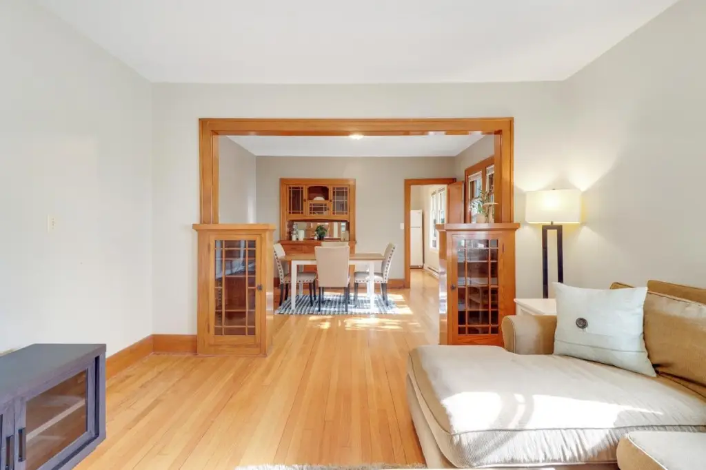 442 Pierce St N, Saint Paul, MN 55104