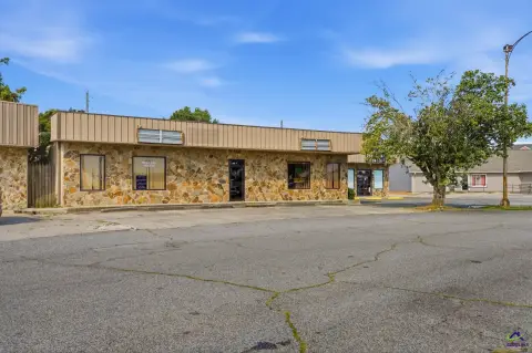 Flex Space Building with Warehouse