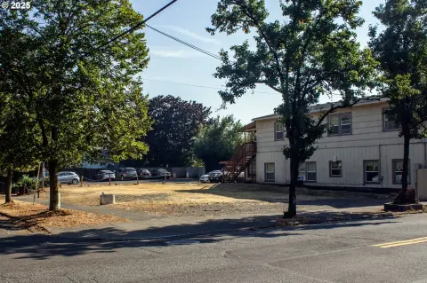 Development Property in Sellwood Pocket