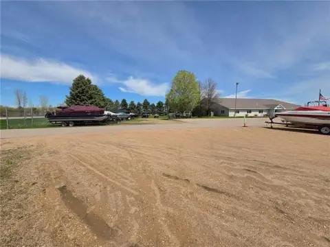 Large Commercial Property in Hollywood