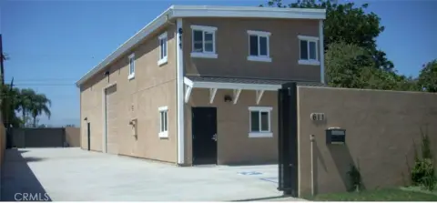 Anaheim Commercial Property with Warehouse