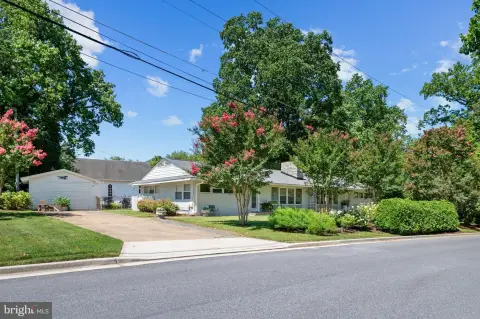 Ranch Triplex with Fireplace