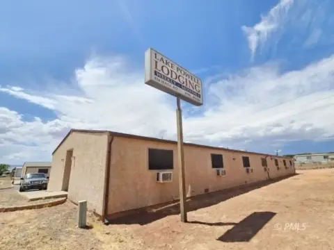 Extended-Stay Lodging Near Lake Powell
