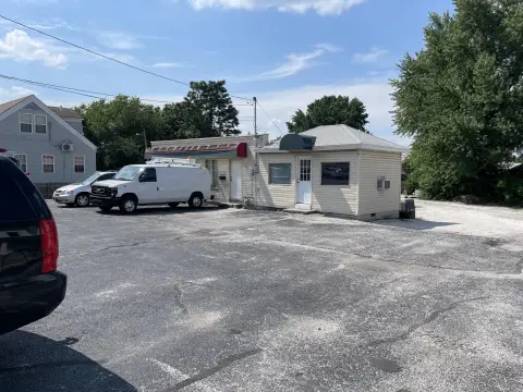 Historic Route 66 Car Lot