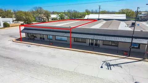 Jacksboro Retail/Warehouse Opportunity