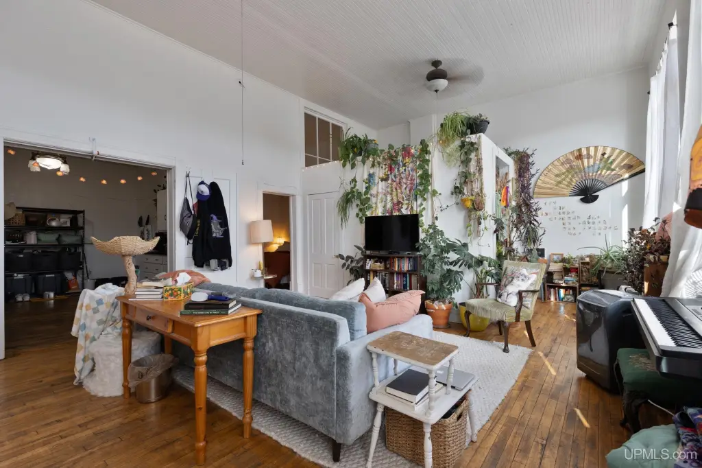 Picture 30