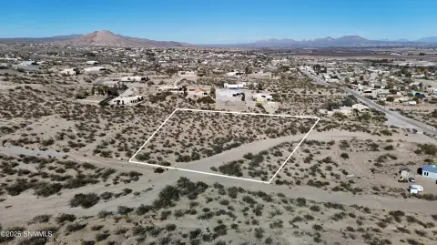 Expansive Land Parcel in Las Cruces