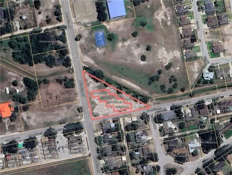 Multifamily Land in Alice, TX