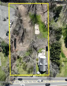 Commercial Lot in Manalapan, NJ