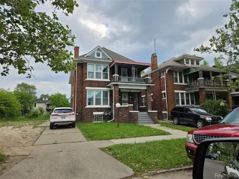 Detroit Duplex with Updated Units