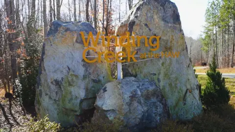 Land in Winding Creek