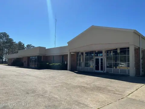 Versatile Commercial Property in McComb