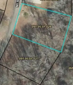 Spacious Lot in Meadowbrook Community