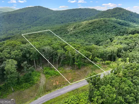 Gently Sloped Mountain View Lot