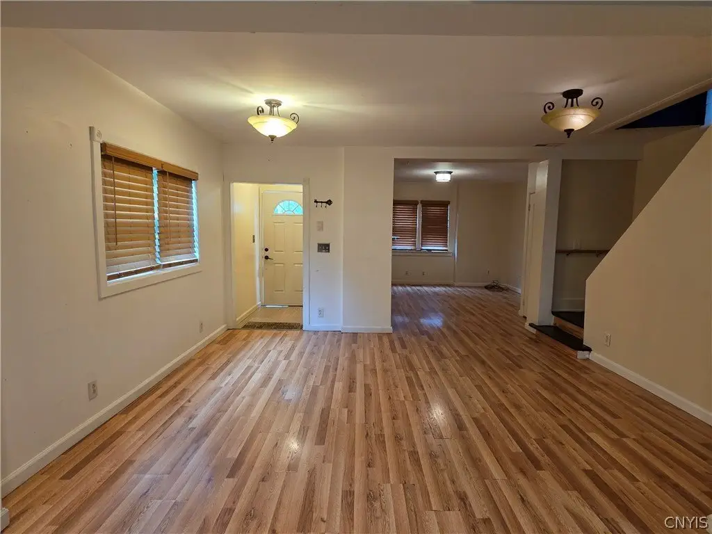 Picture 5