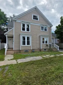 Renovated Duplex with Deck