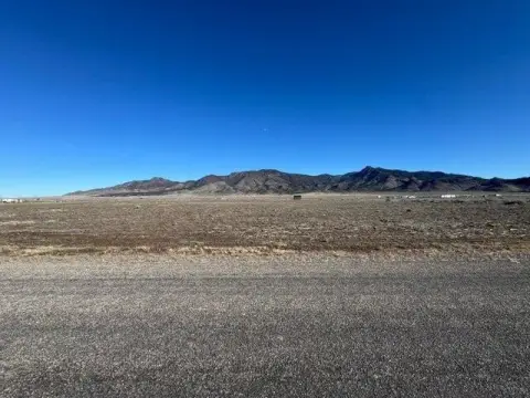 Newcastle Land with Water Rights