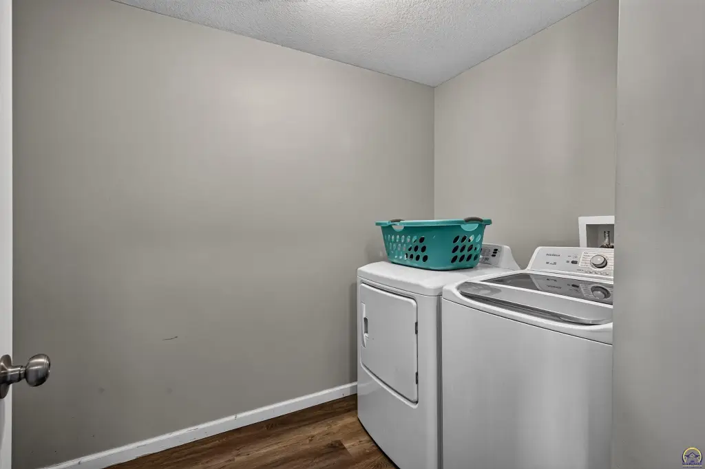 Picture 16