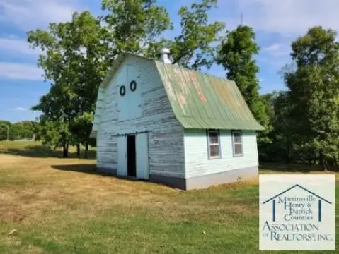 Ridgeway Land with Historic Significance