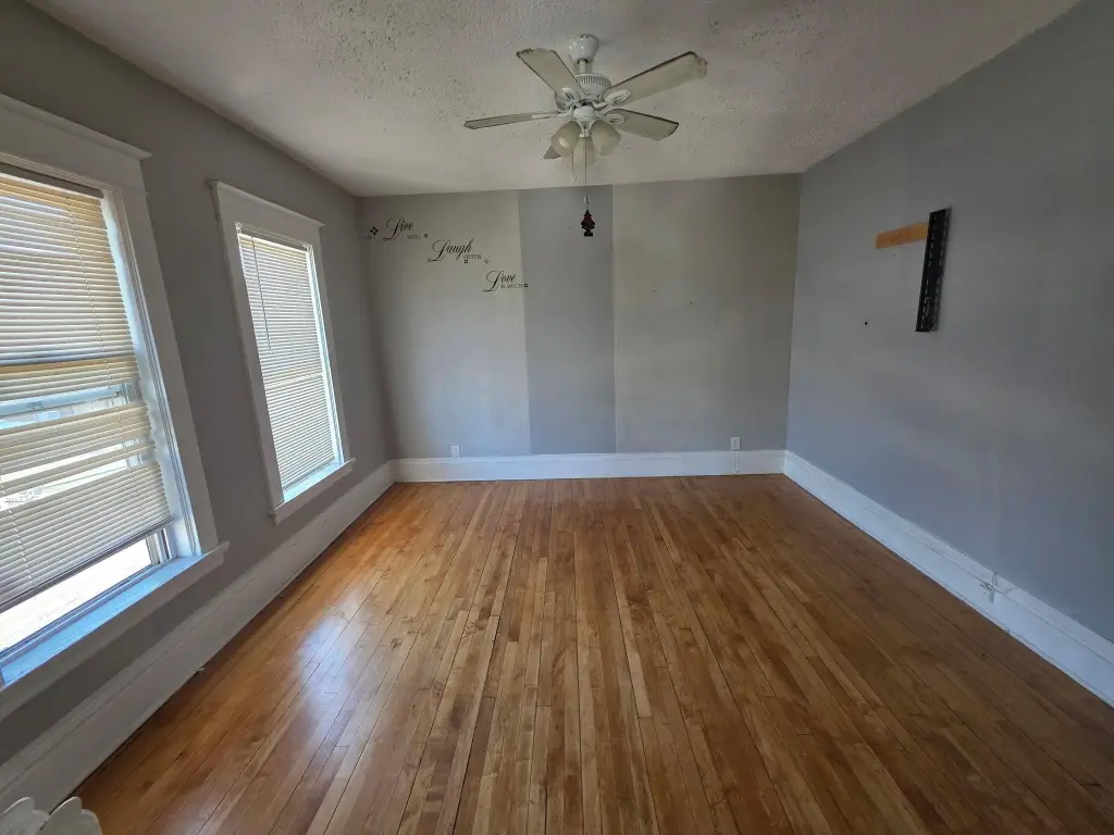 Picture 10