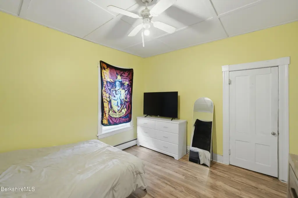 Picture 30