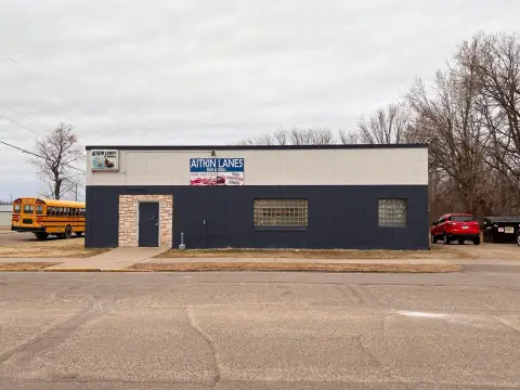 8-Lane Bowling Alley