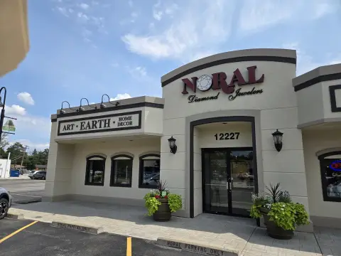 Retail Space Adjoining Public Parking