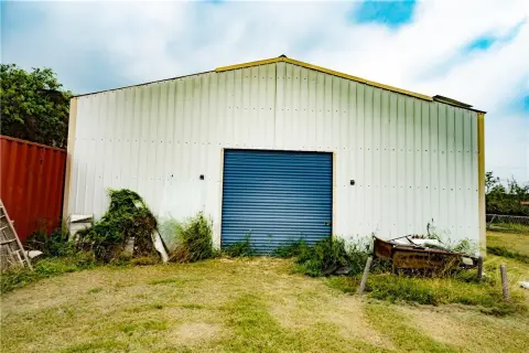 Bayside, TX Land with Building