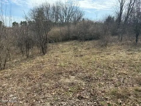 Gently Sloping Residential Building Lot