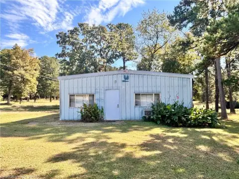 Hartford Warehouse with Highway Frontage