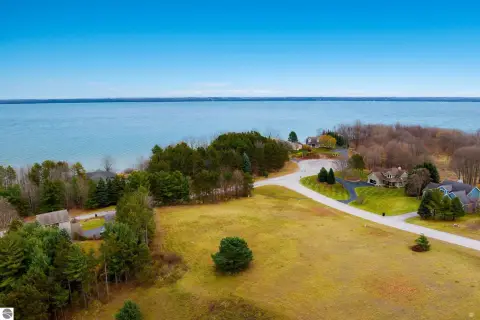 Residential Lot in Suttons Bay