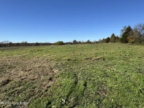 Unrestricted Land with Tobacco Barn