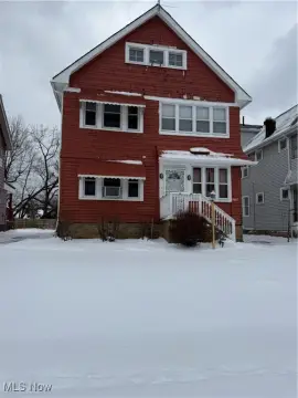 Well-Maintained Duplex in Cleveland, OH