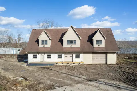 Maysville Commercial Property with Mixed-Use Potential