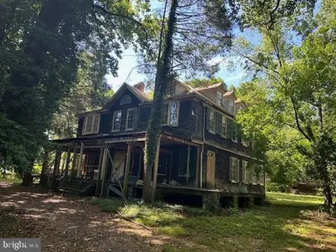 Historic Craftsman Multifamily Investment Opportunity