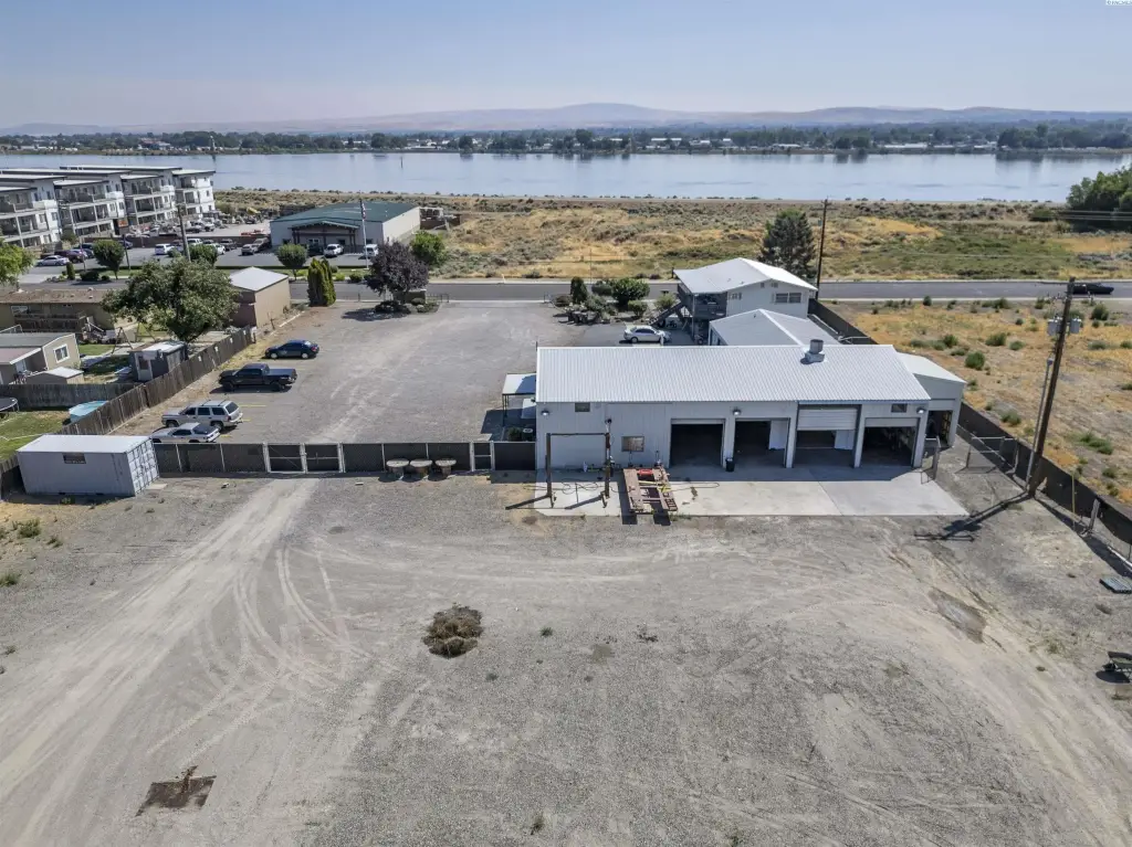Picture 11