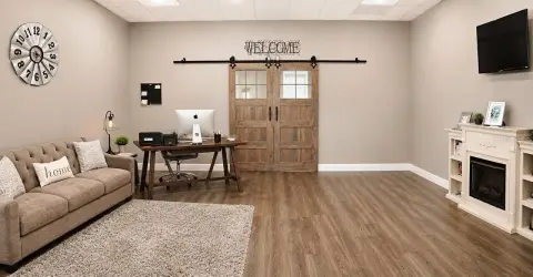 Second-Floor Office Unit