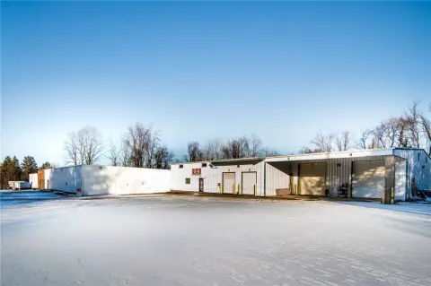 Multi-Tenant Flex Property