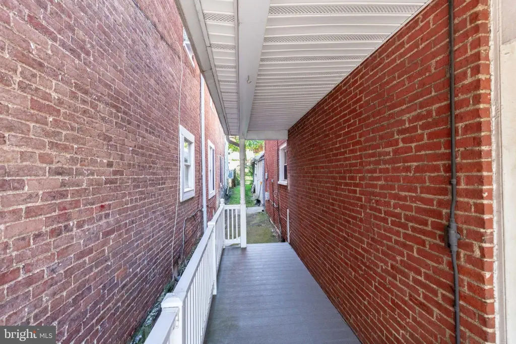 Picture 4