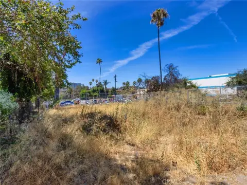 Prime Land in Victor Heights