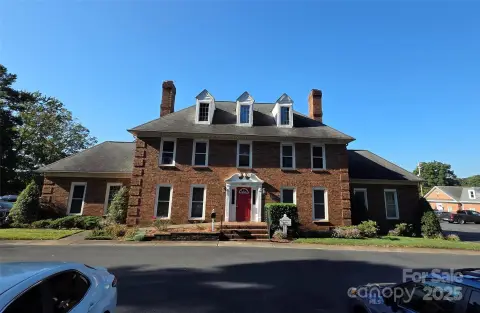 Commercial Building in Charlotte, NC