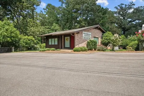 Laurel Commercial Property with Courtyard