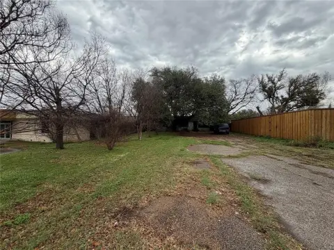 Office Property in Prime Location