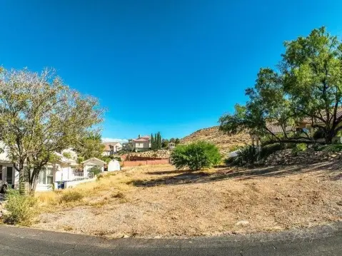 Residential Land in Bloomington Hills